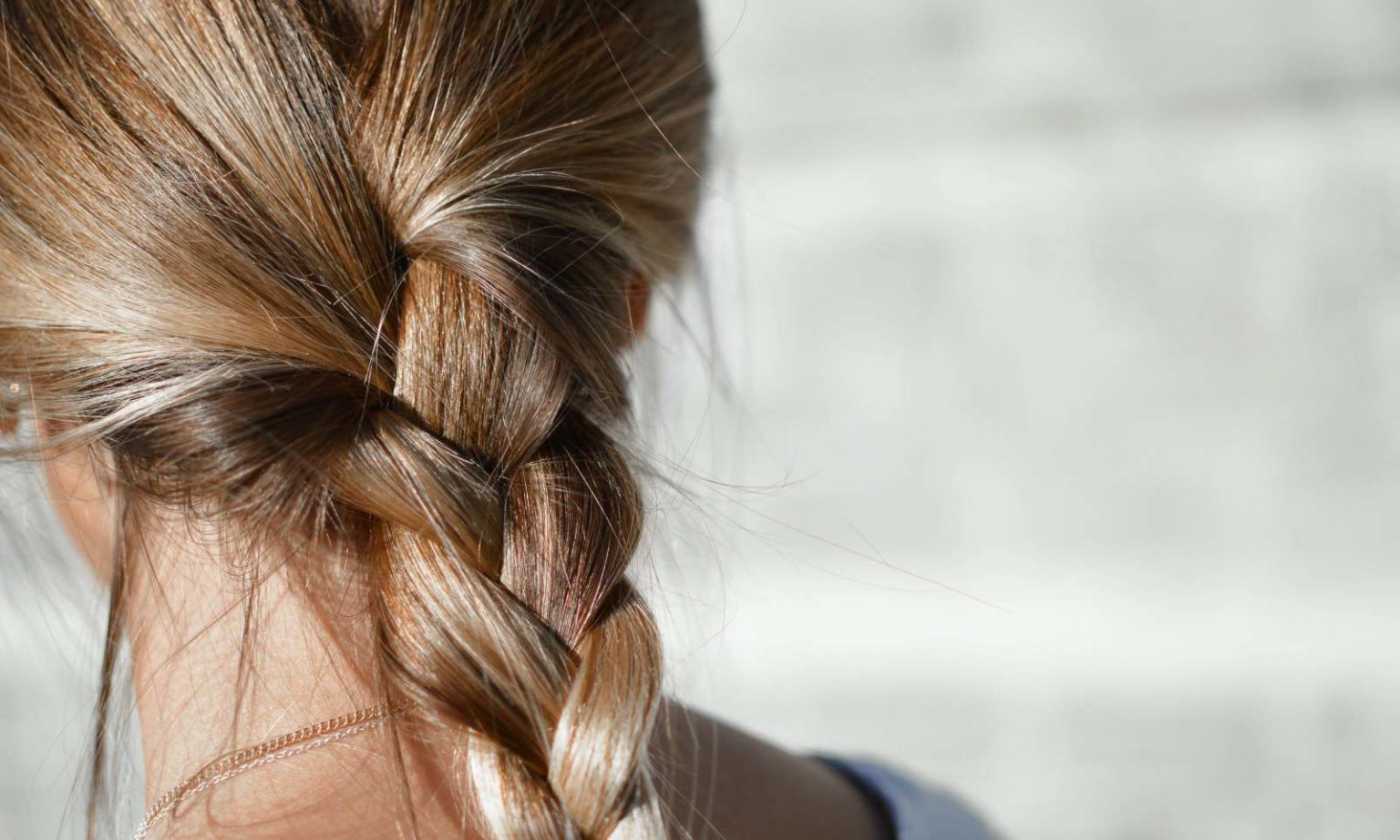 Come Fare Le Trecce Alla Francese Con I Capelli Corti